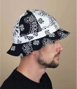 NEW ERA Explorer Bucket Paisley Black