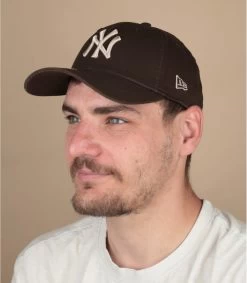 NEW ERA League Ess Cap 9Forty NY Walnut Stone