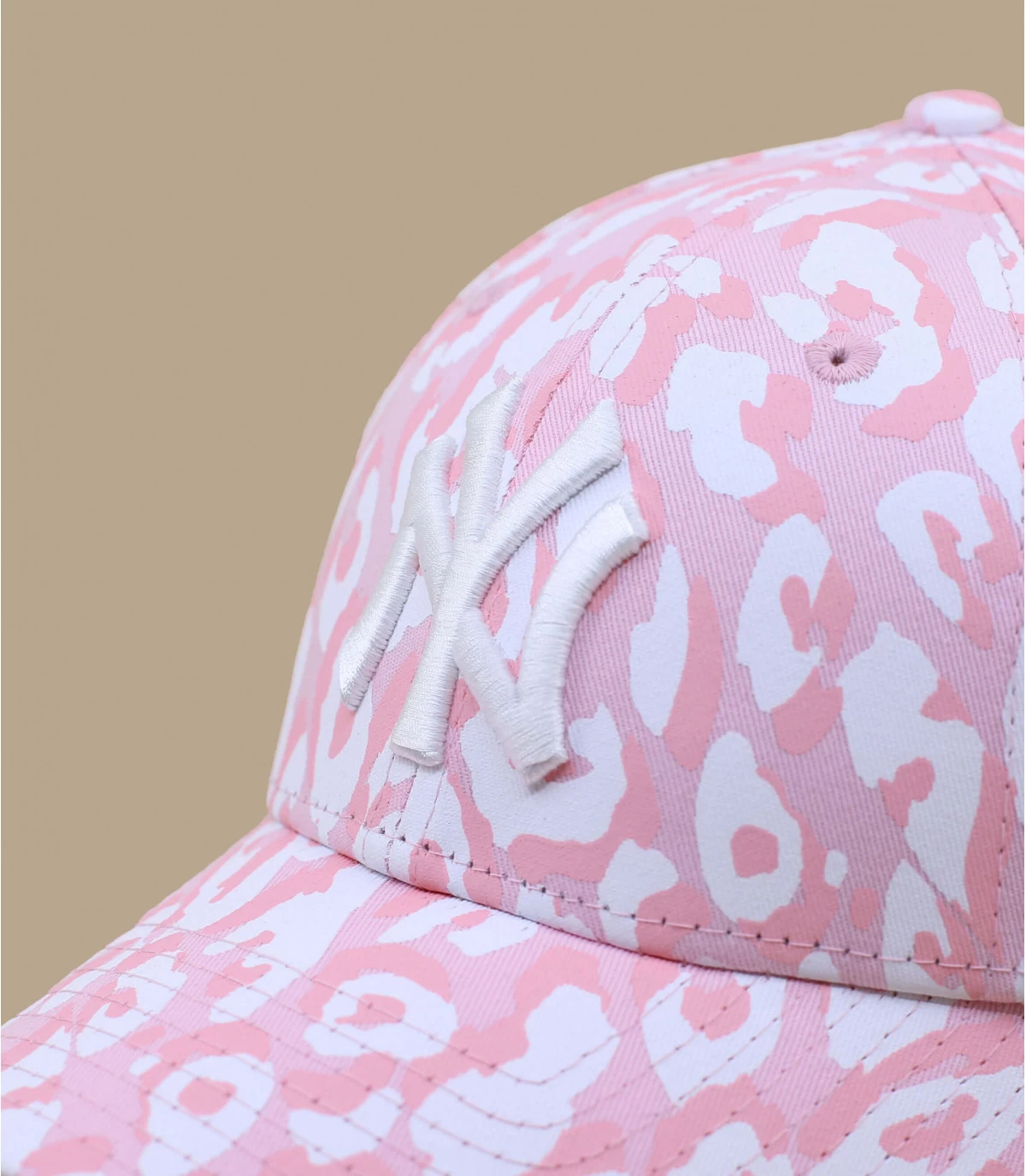 NEW ERA Wmn All Over Print 940 NY Pink - Image 3