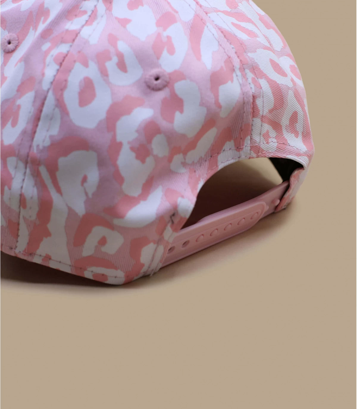 NEW ERA Wmn All Over Print 940 NY Pink - Image 5